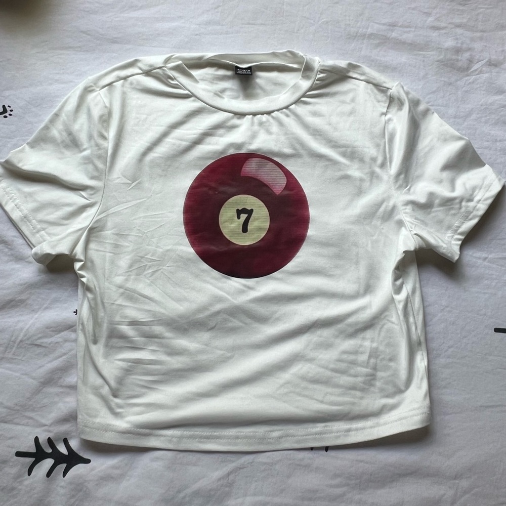 SHEIN seven ball shirt